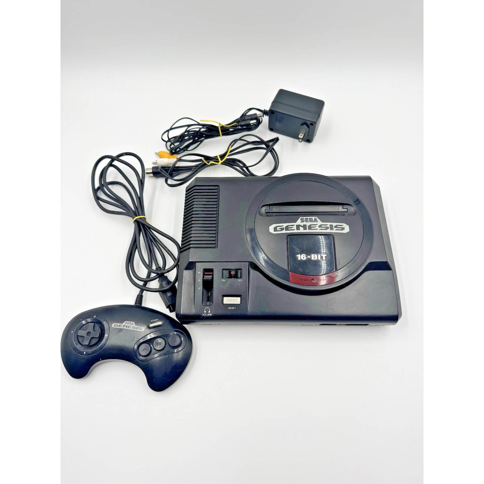 Sega Genesis Model 1601 Gen 1 Console System Tested