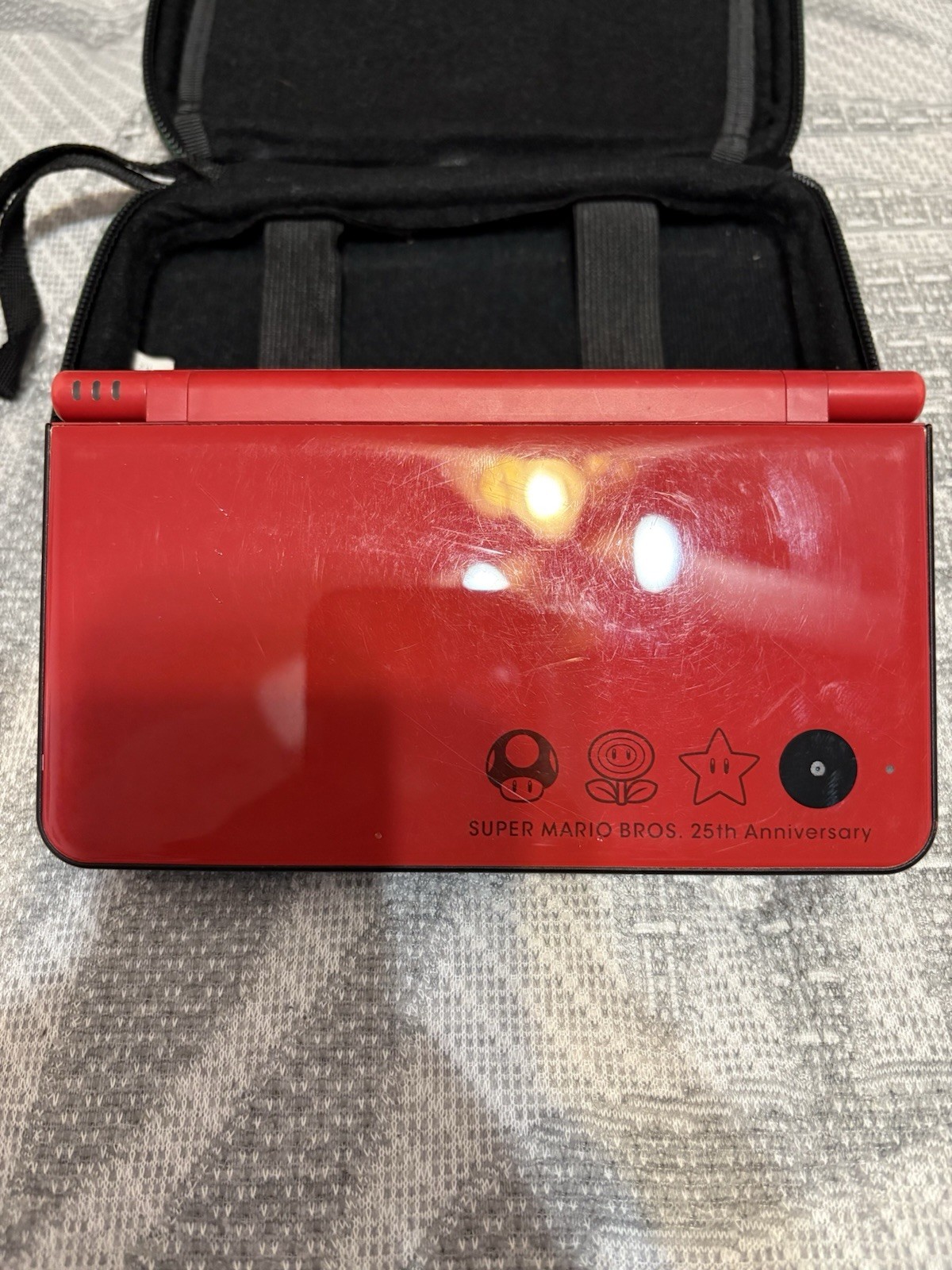 Nintendo DSi XL Super Mario Bros. 25th Anniversary Red w/ Zelda Case