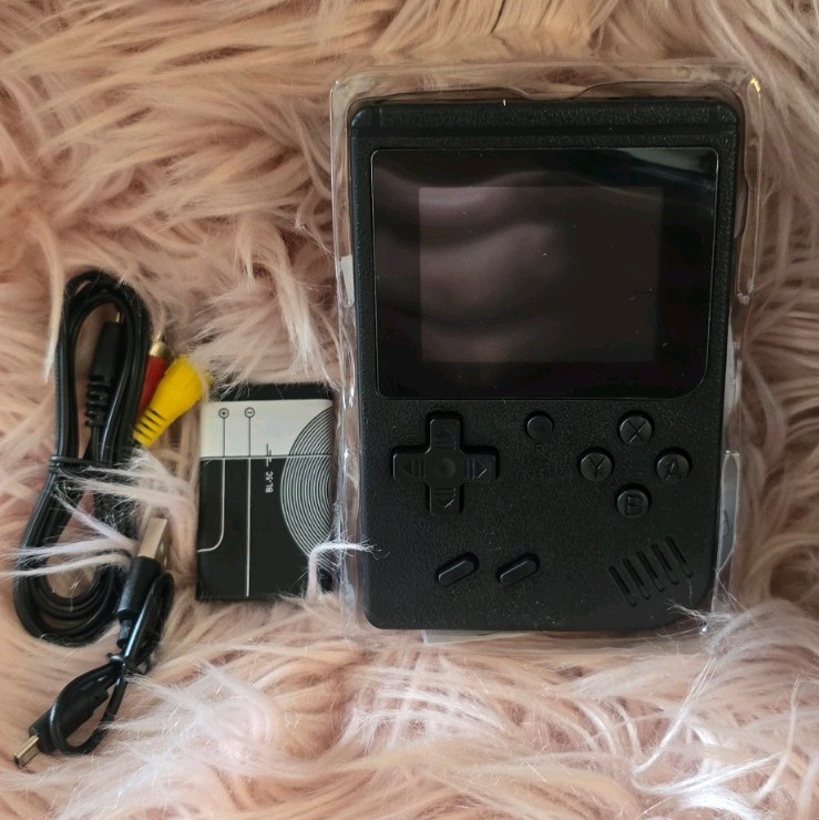 Plus Game Box 400 in 1 Plus Handheld Gamepad New in box BLACK