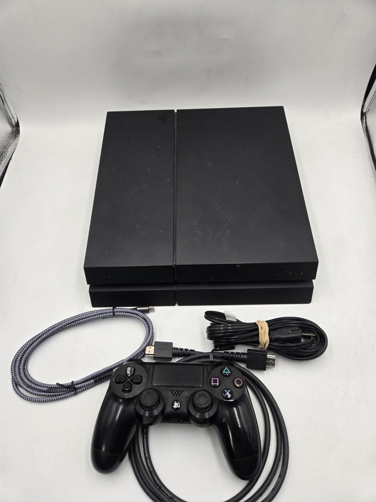 Sony PlayStation 4 500GB Jet Black Console CUH 1215A. W/ Controller & Cords