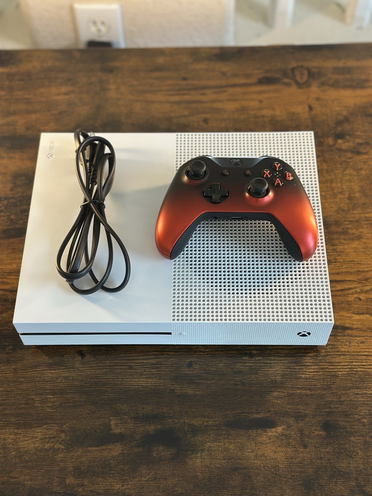 Microsoft Xbox One S 1TB White Console w/ Controller HDMI USB-A Ethernet Wi-Fi