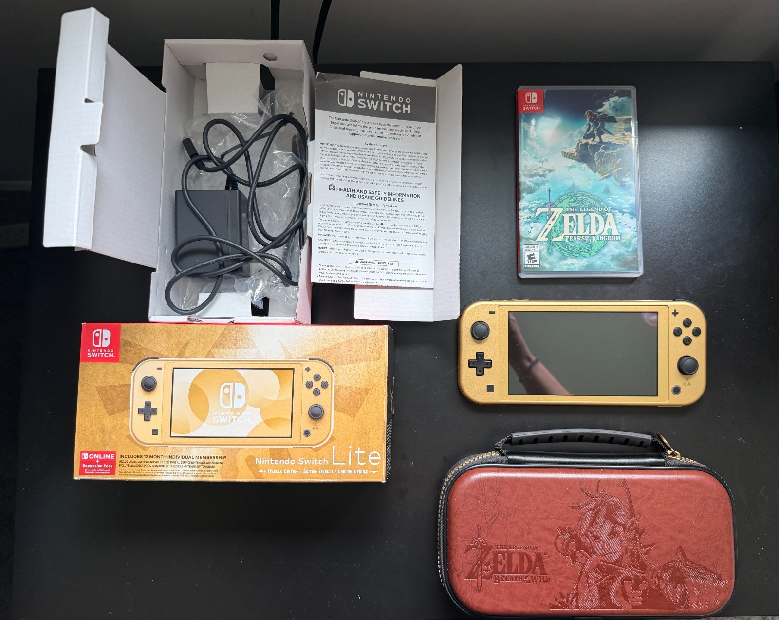Nintendo Switch Lite Hyrule Edition Zelda Gold CIB + Tears of the Kingdom Case