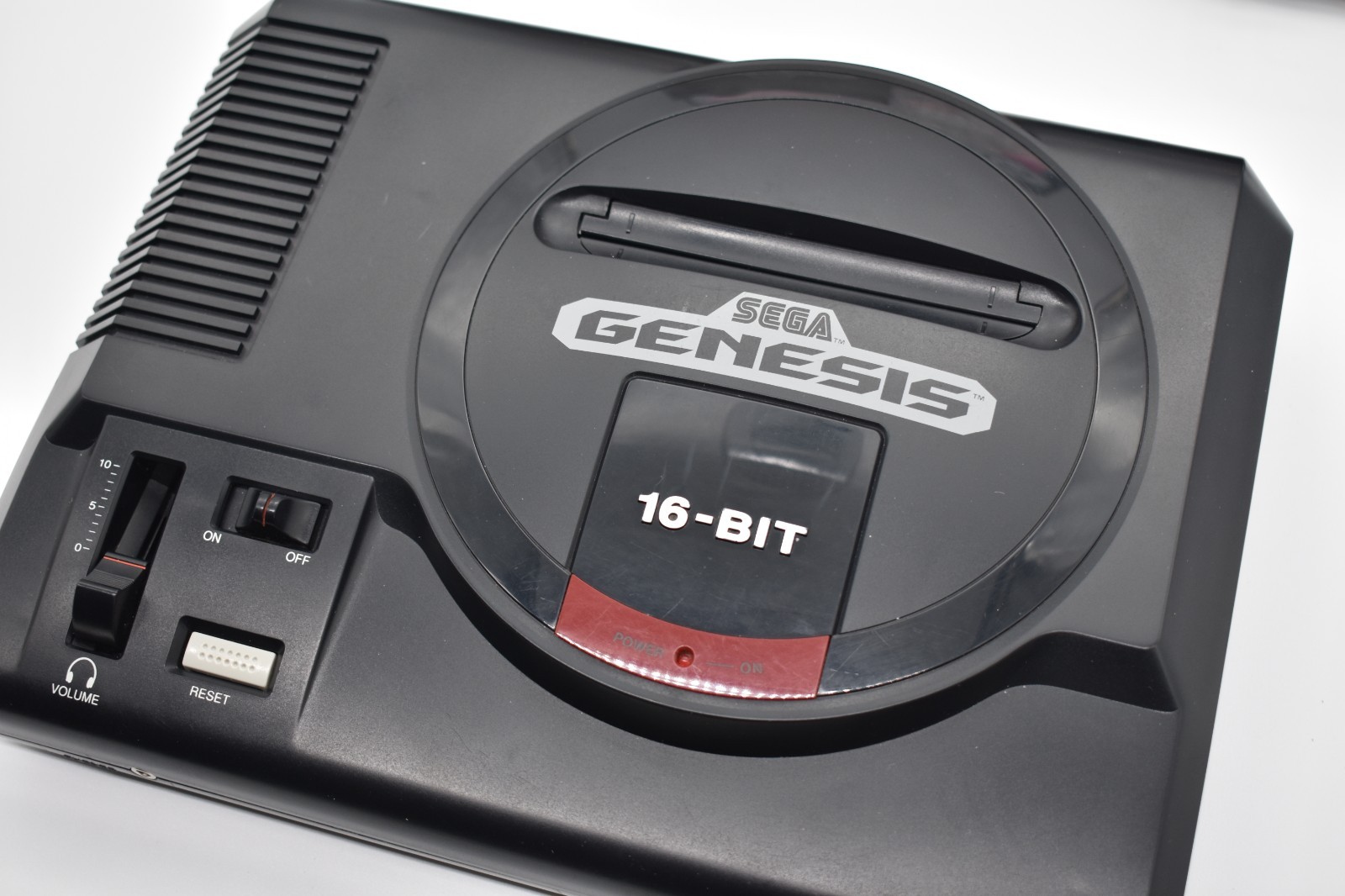 Sega Genesis Model 1 Core Video game system console W/ Box w 1 controller Cib