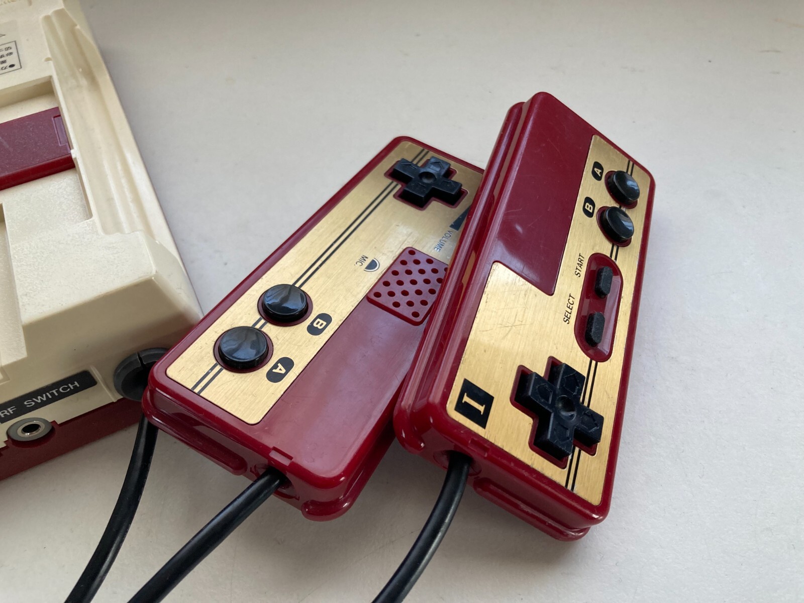 Nintendo Famicom Console AV output Full maintenance JP Tested w/10 Games U428