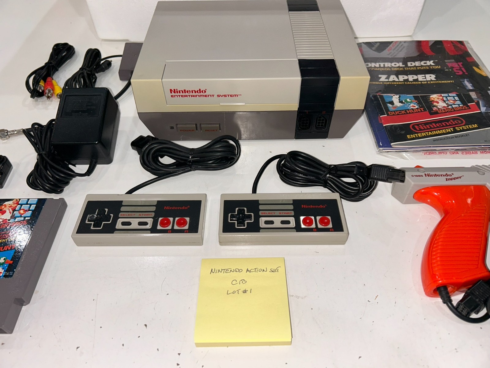Nintendo NES Action Set Console System Complete in Box (CIB) w Zapper Tested #1