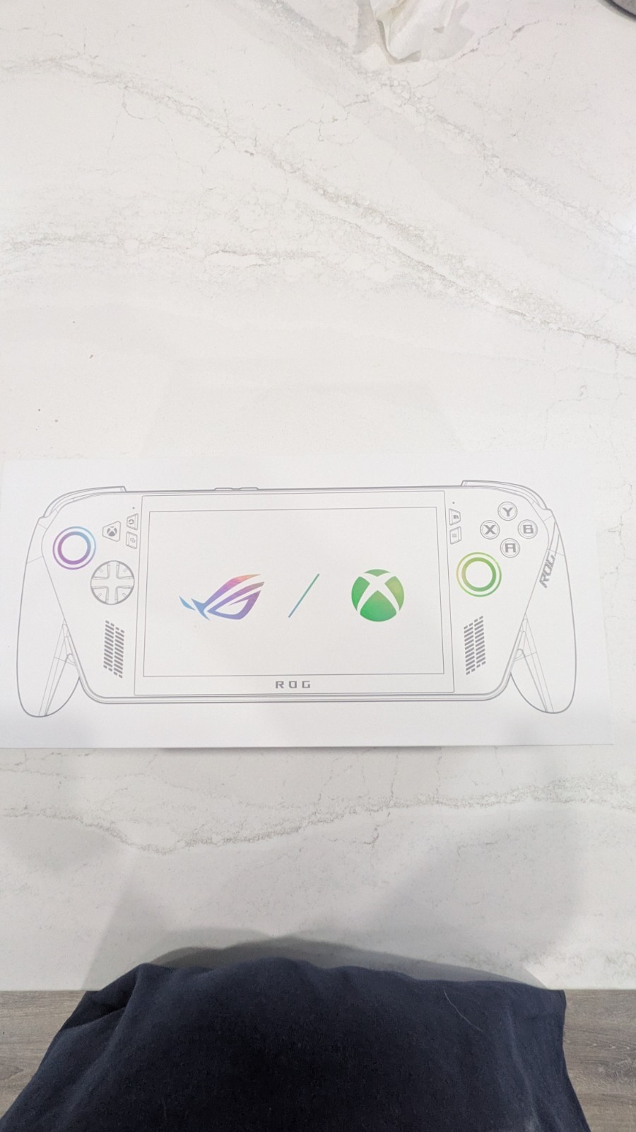 ROG XBOX Ally 16GB RAM 512GB SSD AMD Ryzen Z2 A Gaming Handheld – White