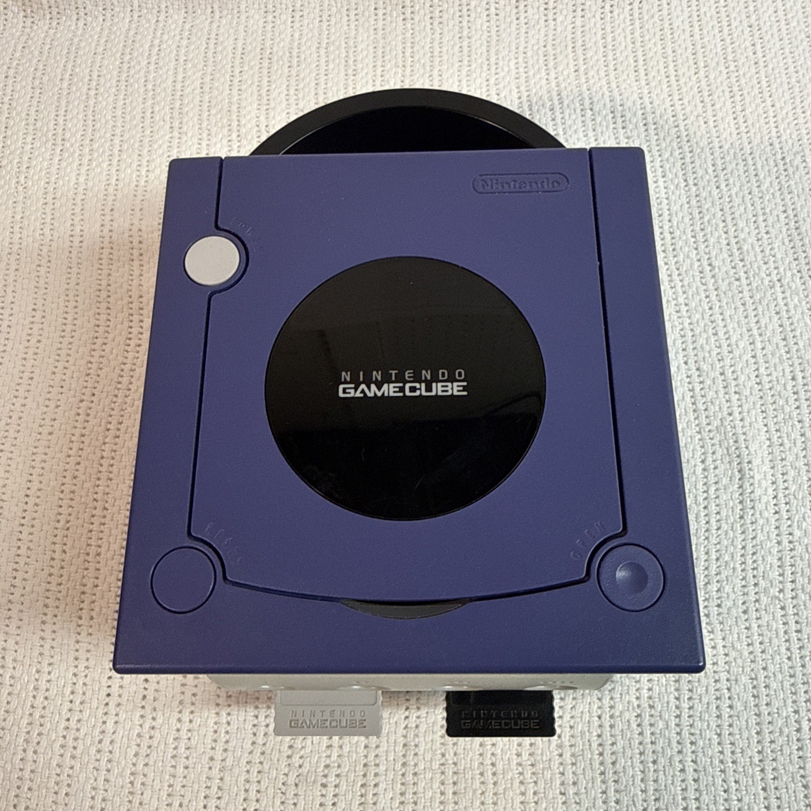 Nintendo Gamecube Console Bundle 2-Controllers 2-Memory Cards 4-Games DOL-001