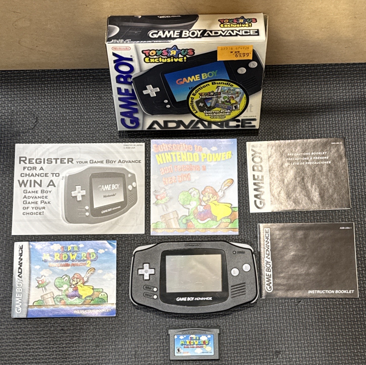 Nintendo Toys R Us Exclusive Game Boy Advance Jet Blk Lim. Ed. Bundle Mario