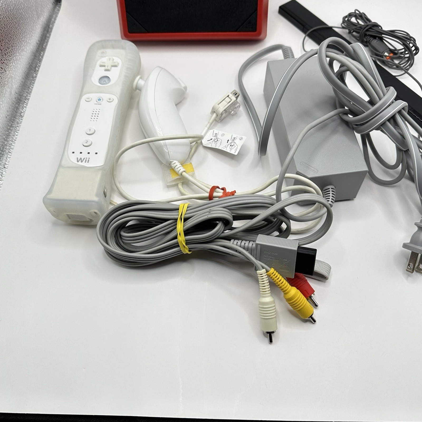 Nintendo Wii Mini Console Black/Red Bundle – Tested