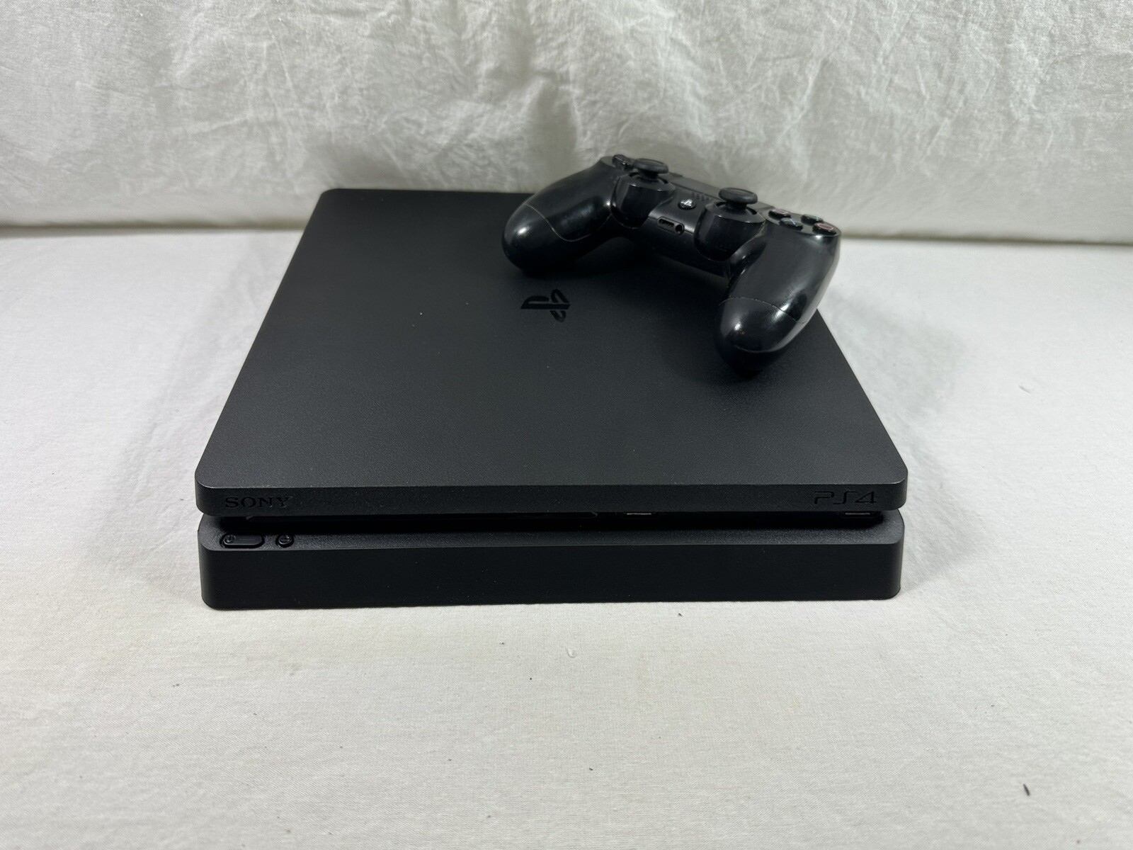 Sony PlayStation 4 Slim 1TB PS4 Slim Console Jet Black CUH-2215B W Controller