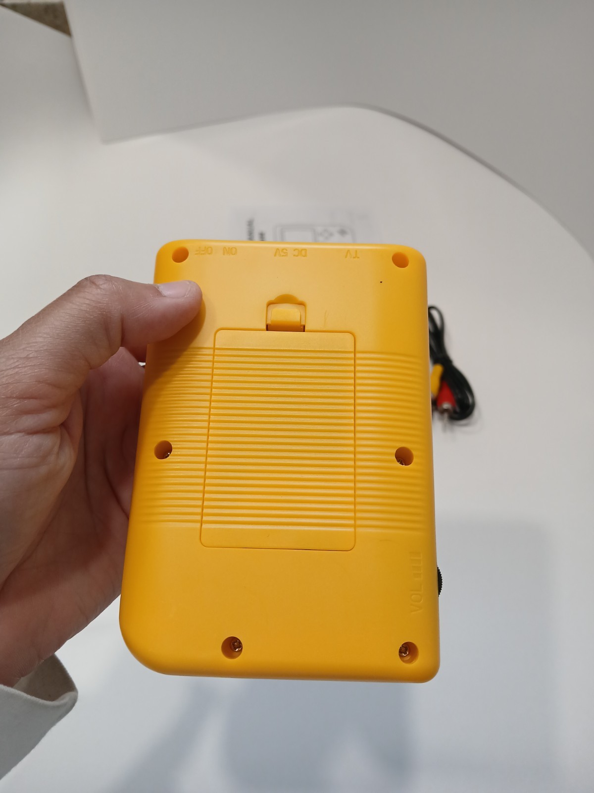 Game Box Plus Digital Game System /400 Built-In Retro Game (Color: Yellow)