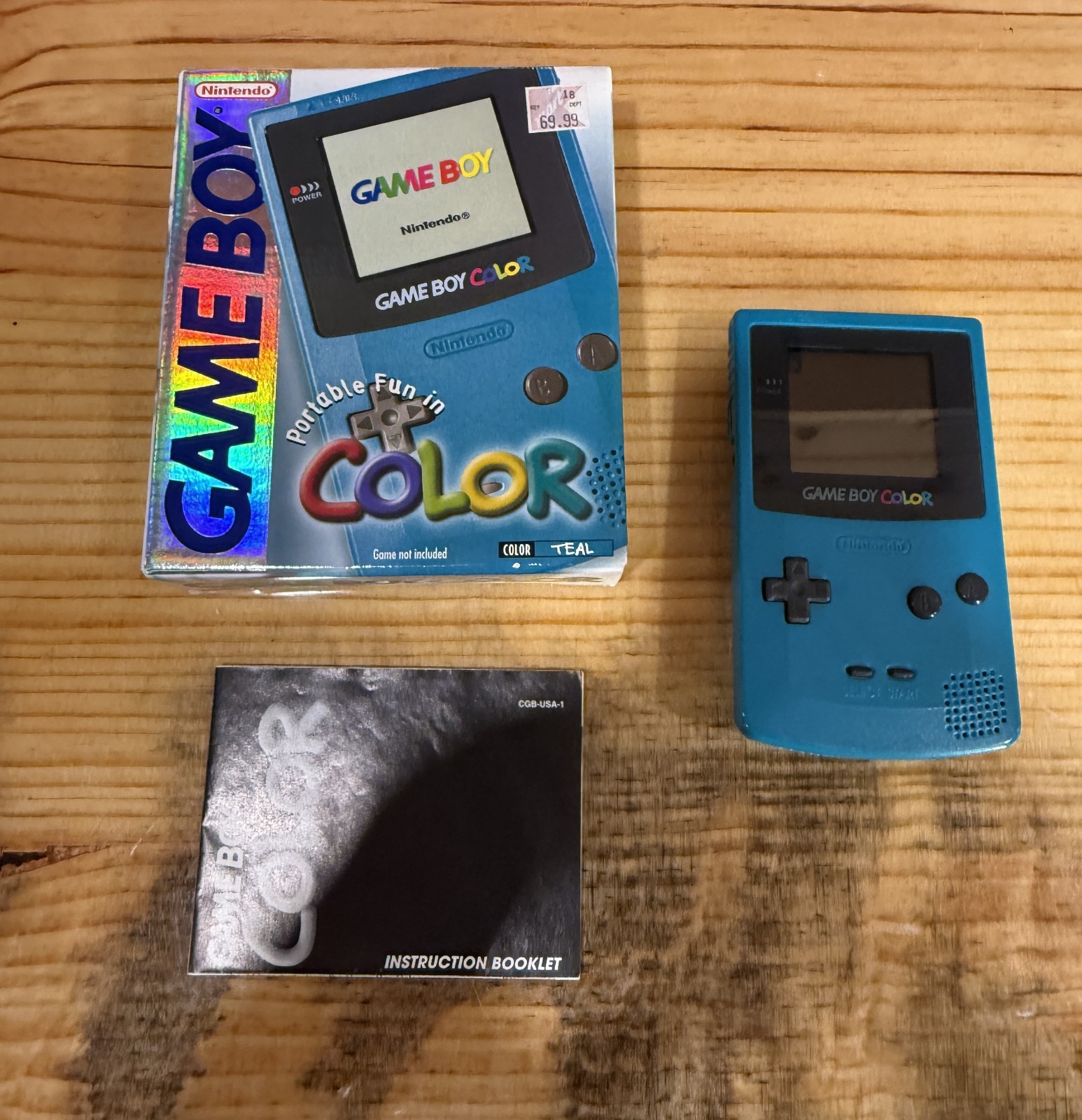 Nintendo Game Boy Color Handheld Console Teal – (Complete in Box / First Print)