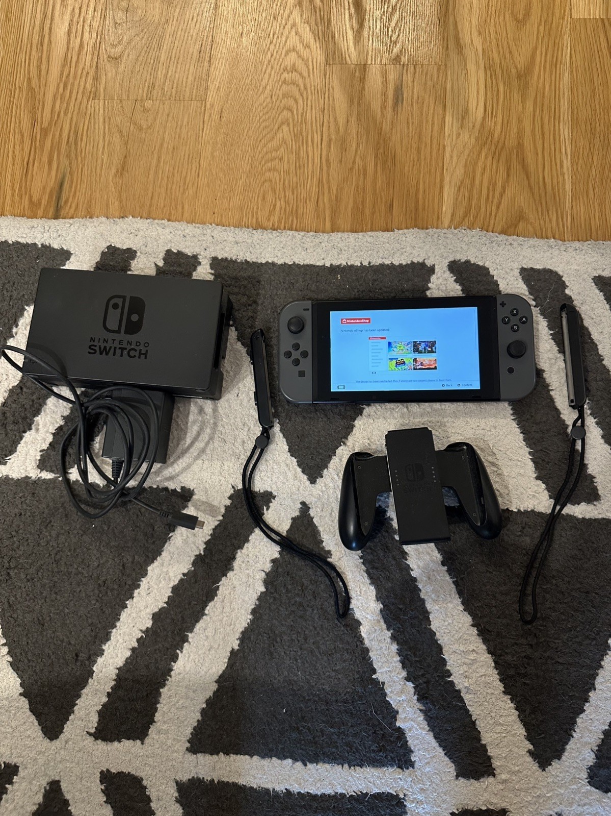 Nintendo Switch HAC-001(-01) 32GB Console with Gray Joy‑Con – With Travel Case