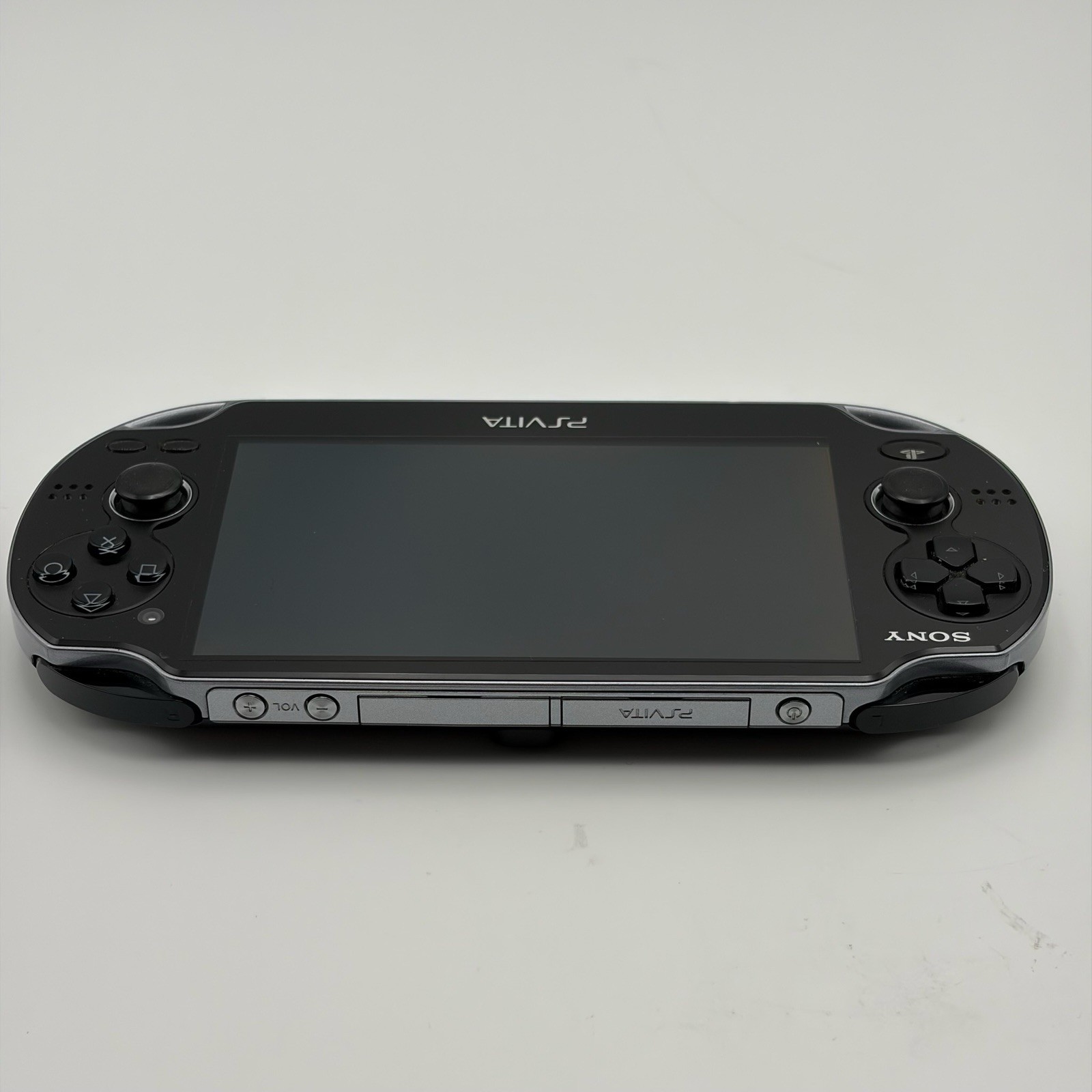 SONY PS Vita PCH-1000/1100 Console Black in Box