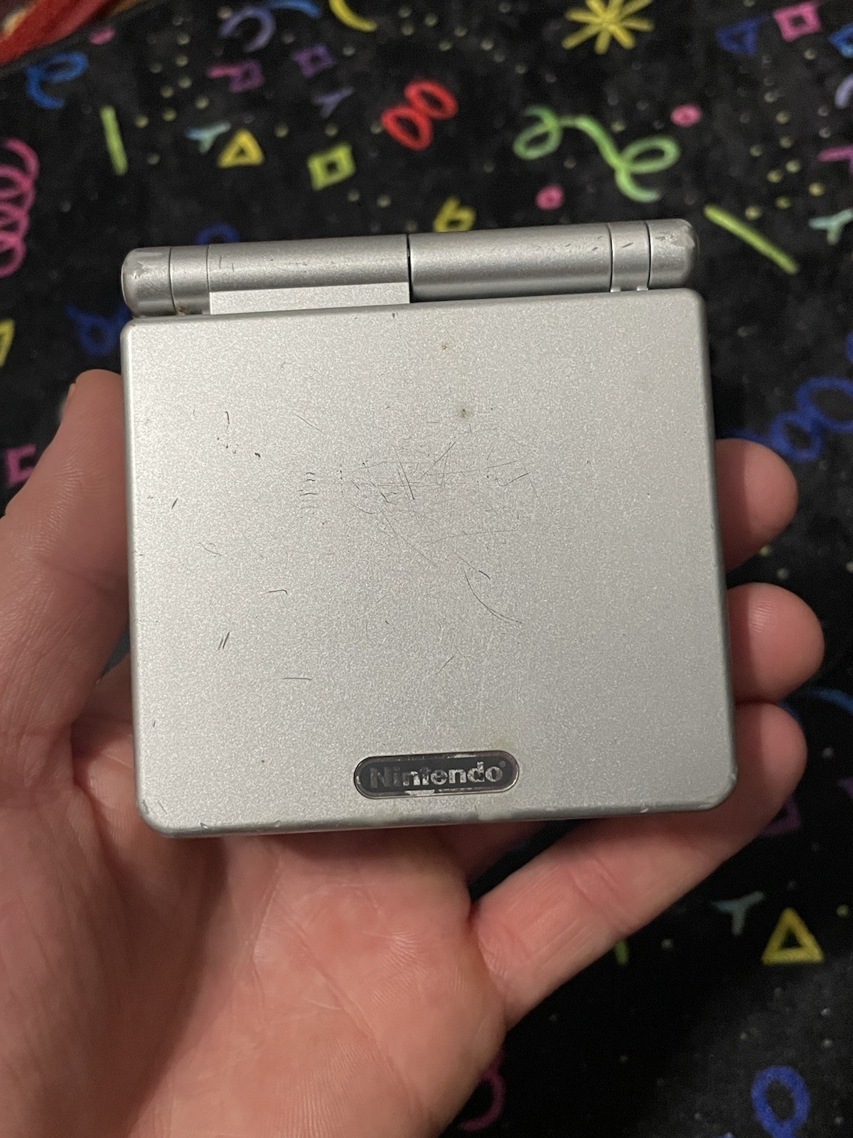 Nintendo Gameboy Advance SP • silver • with carrying case and game