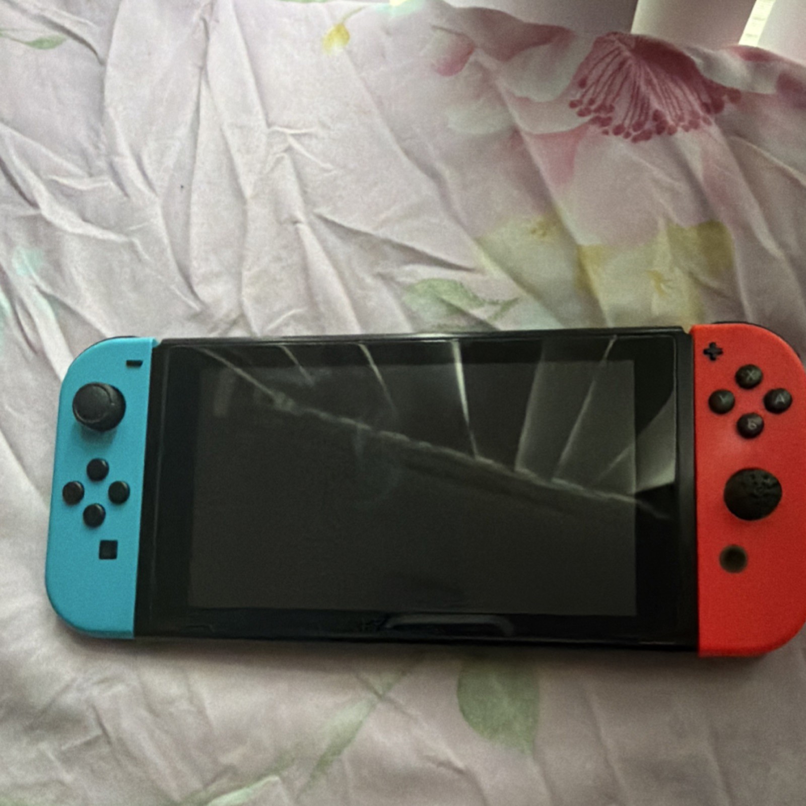 Nintendo Switch Console Neon Blue/Red Joy-Con 32GB 720p Region Free 2020