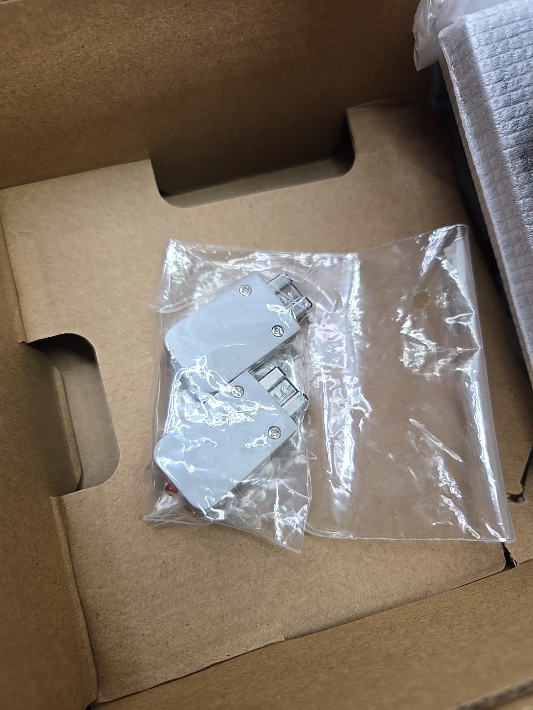Nintendo NES Classic Edition Console with 1 Controller Box – NEW but Incomplete