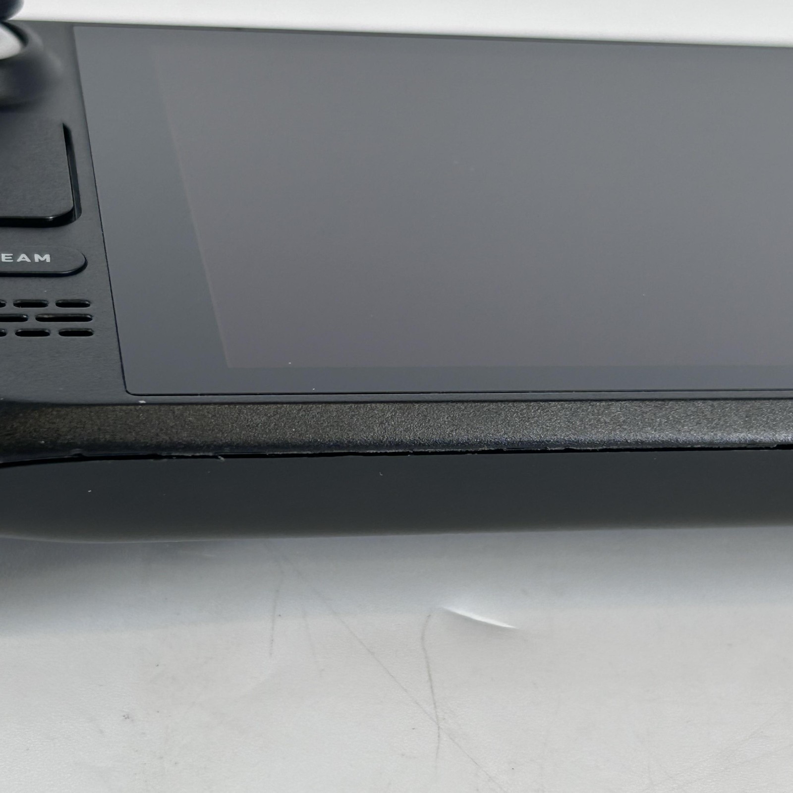 Valve Steam Deck Handheld Console Black 256GB w/ Case/Charger – Good Condition