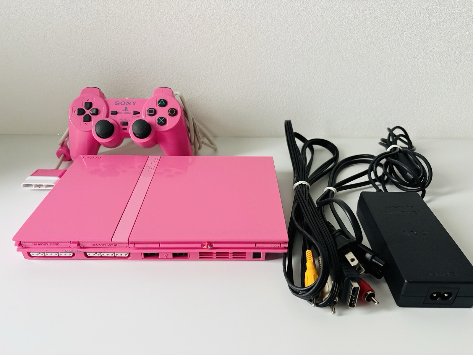 Sony Playstation 2 PS2 Slim Console Pink SCPH-77000 PK Limited w/Game Free Ship