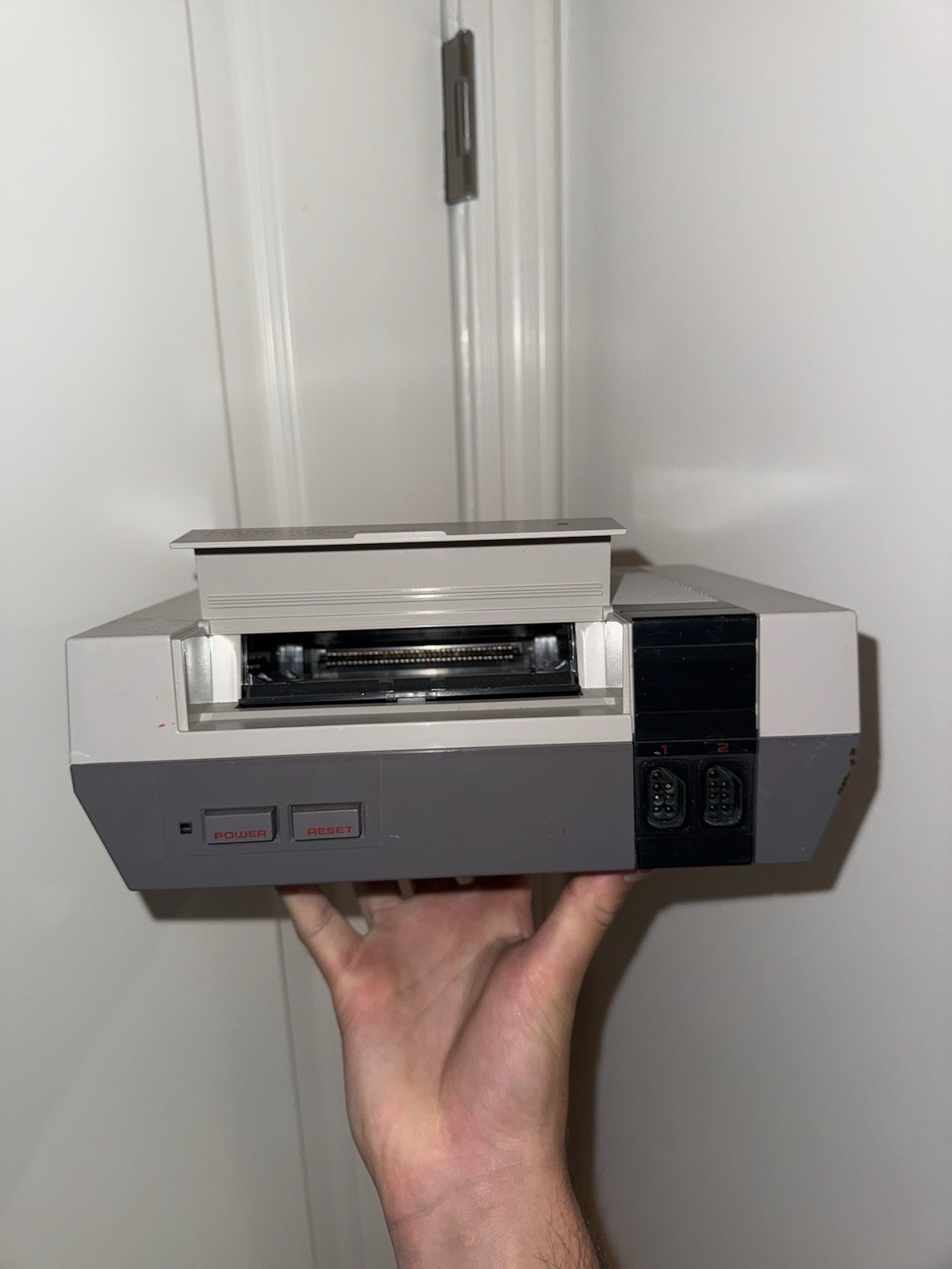 Nintendo Entertainment System NES Console – Gray (NES-001)