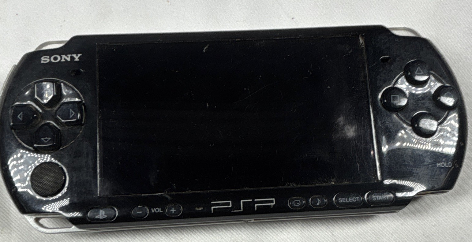 Sony PSP-3001 PlayStation Portable Handheld NTSC-U/C Wi-Fi 480p Black