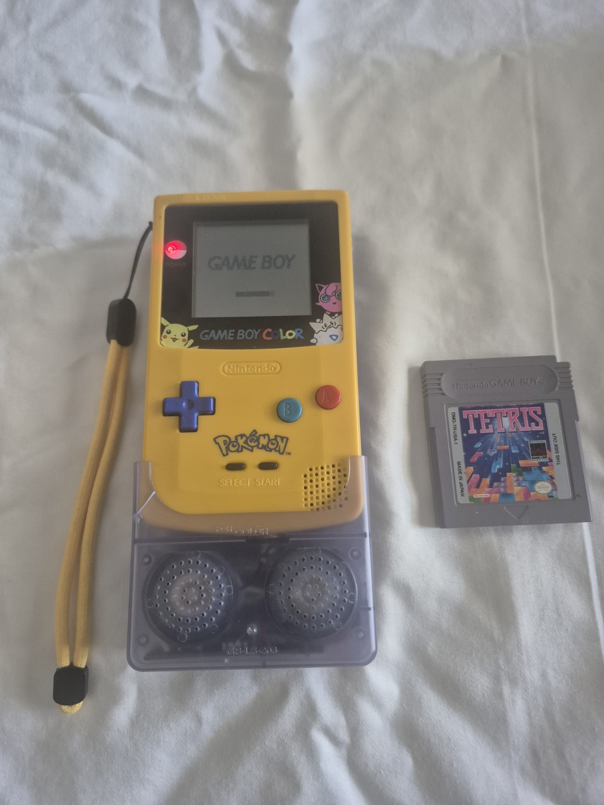 Nintendo Game Boy Color Pikachu Edition With Game And Speaker.