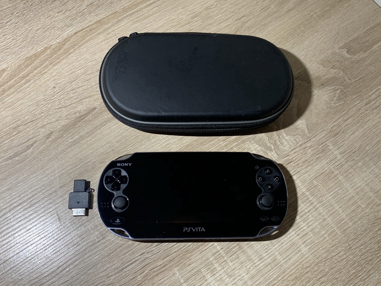 2270 Sony PlayStation PS Vita PCH-1100 Crystal Black Very Good TESTED