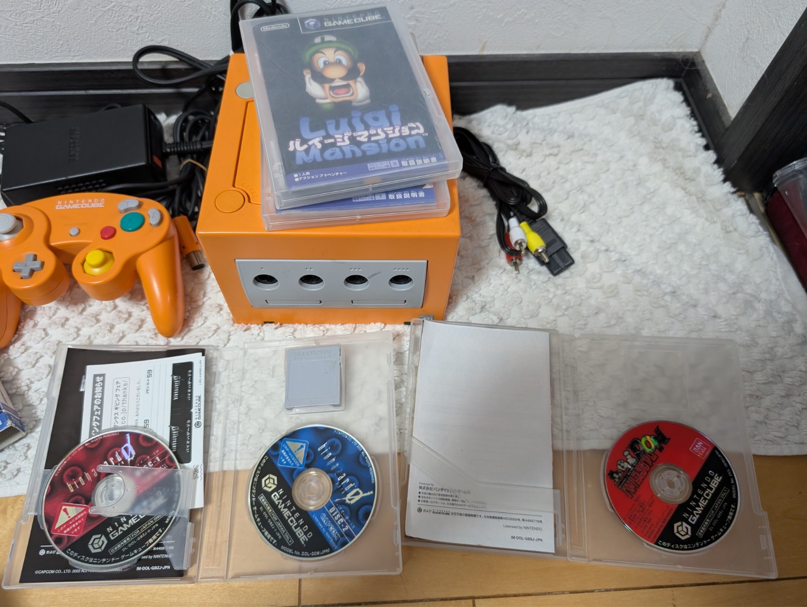 Nintendo GameCube Orange DOL-001 Set Tested Mario Resident Evil Naruto DBZ Japan