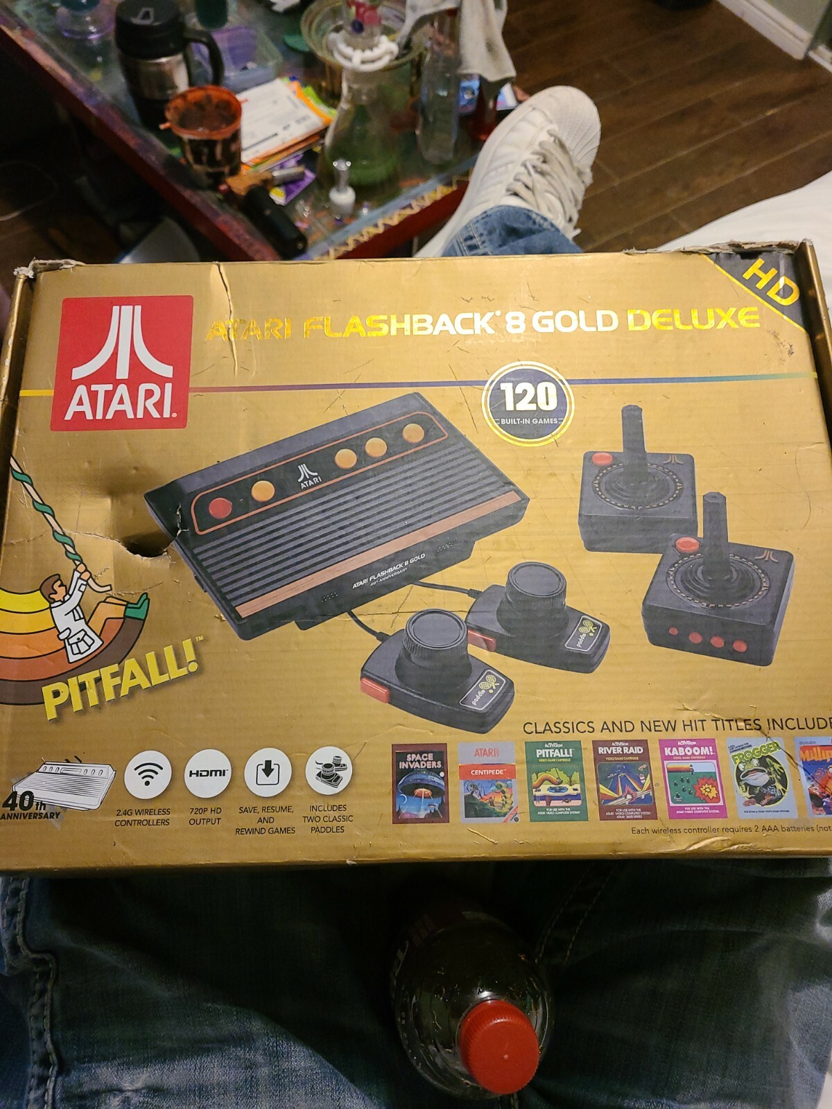 NEW Atari Flashback 8 Gold Deluxe HD Console 2 Wireless Controllers – Gold