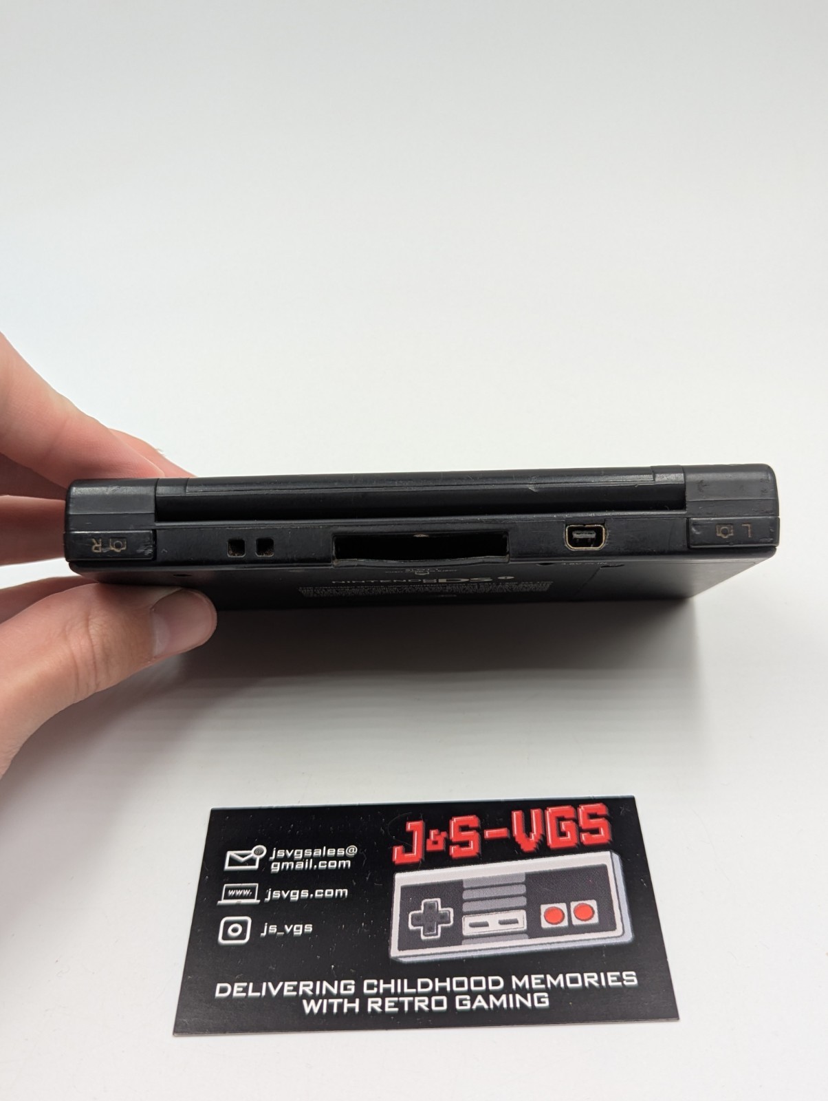 Nintendo DSi Matte Black – Shattered Top Screen – AS-IS Parts/Repair