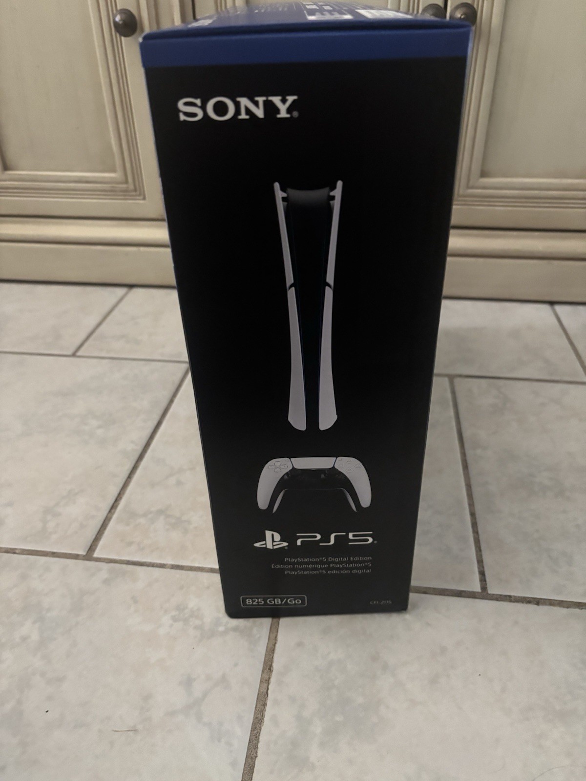 Sony PS5 PlayStation 5 Digital Edition 825GB 4K HDR White Console CFI-2115