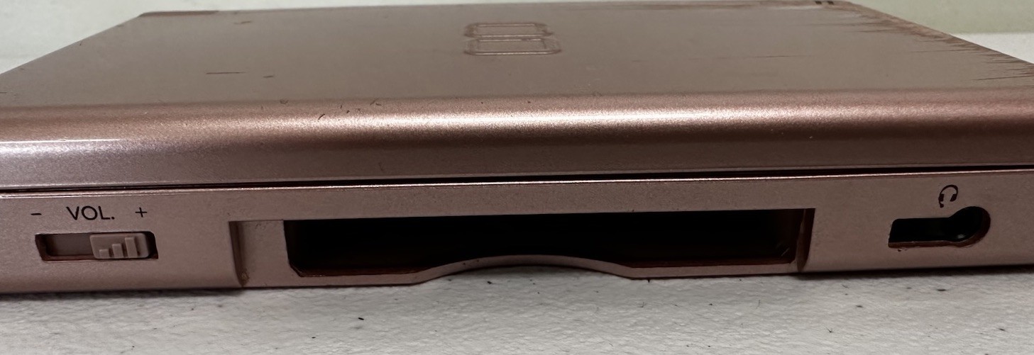 Nintendo DS lite Handheld USG-001 (TESTED WORKING) with charger and stylus READ