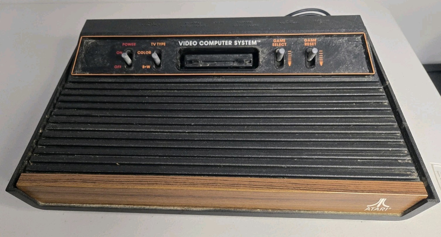 Atari Video Computer System CX-2600A Console UNTESTED