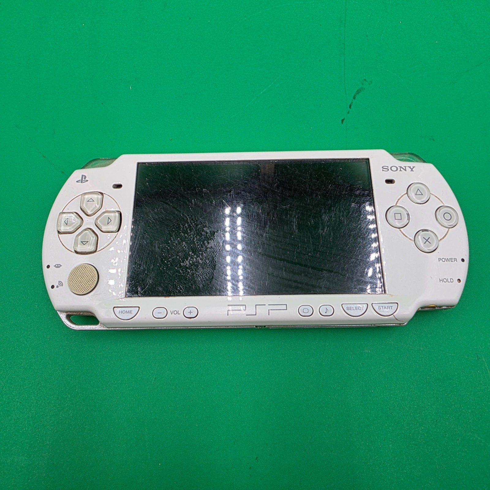 USED Sony PSP 2001 White Slim Console FOR PARTS OR REPAIR