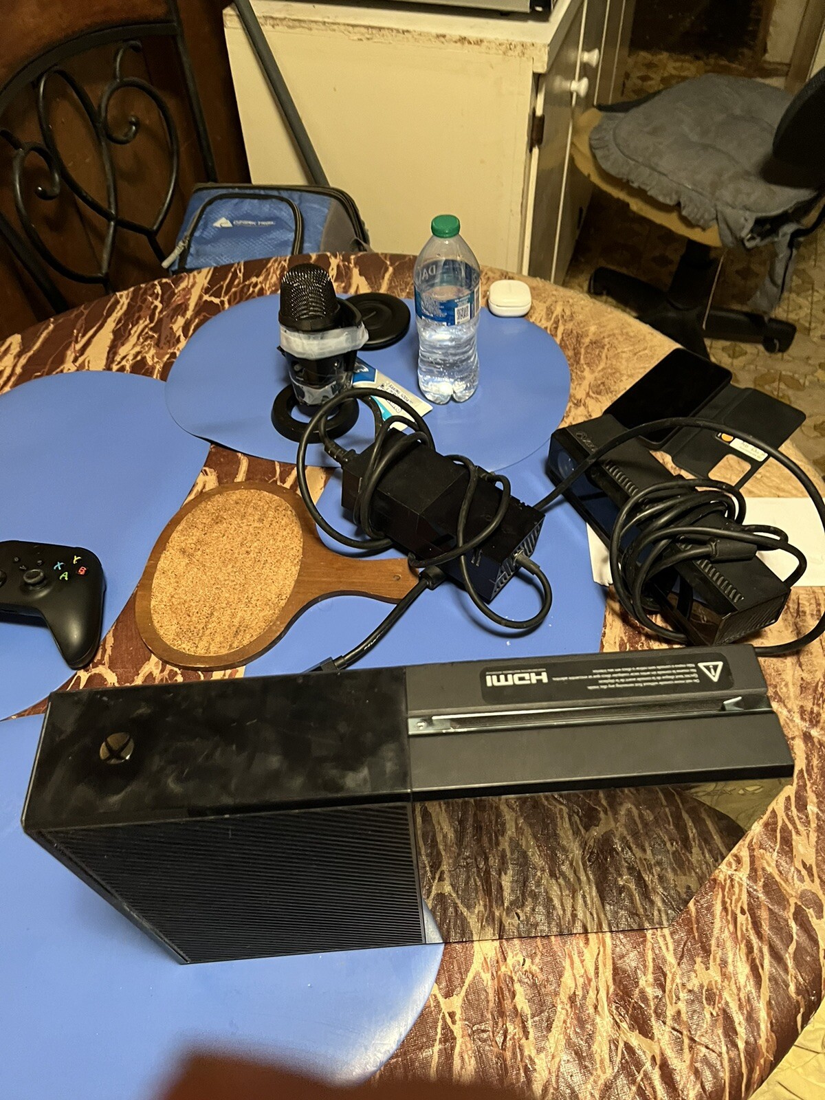Microsoft Xbox One with Kinect 500GB Black Console – 7UV-00077