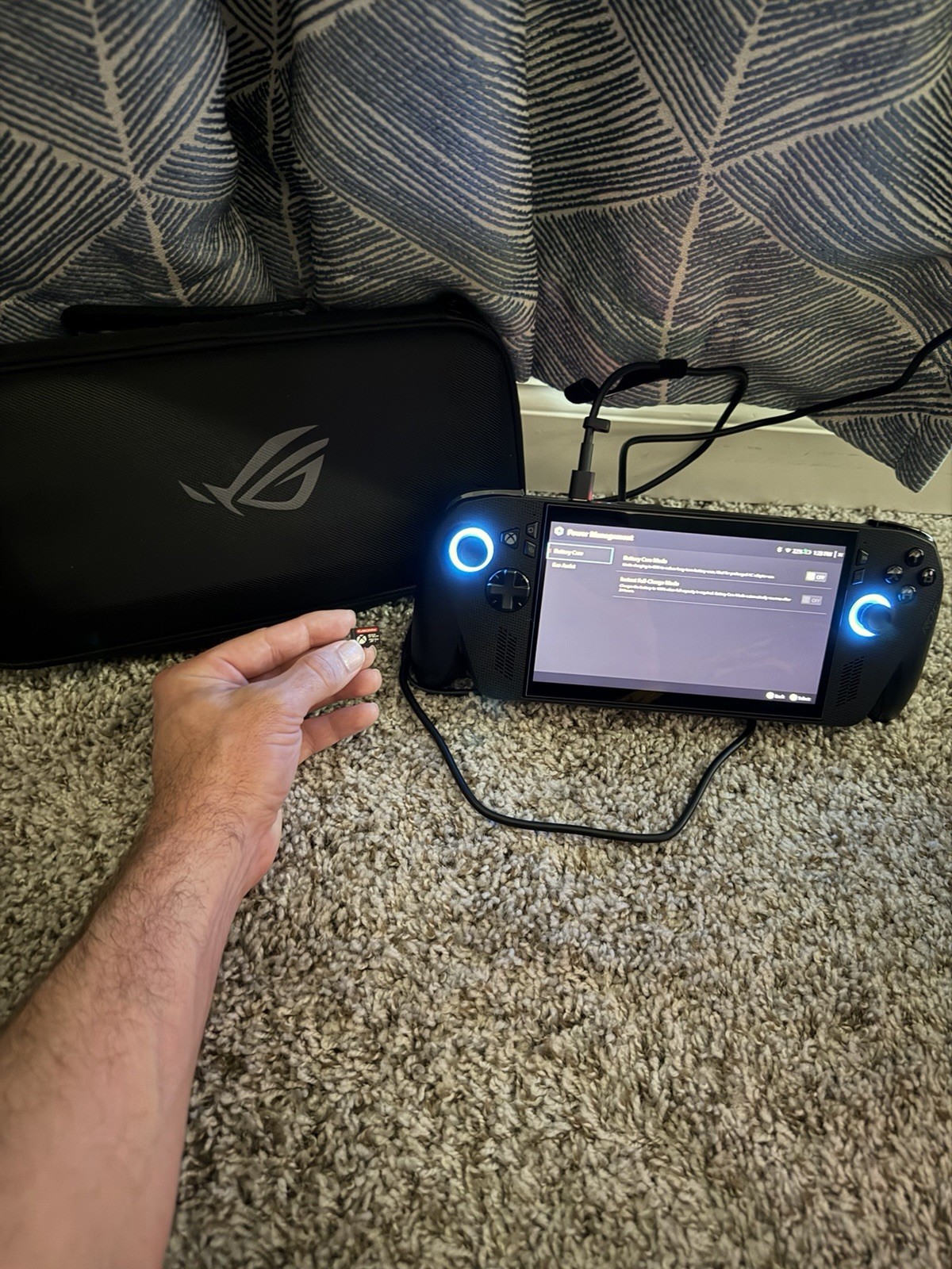ROG Xbox Ally x Gaming Handheld AMD Ryzen AI Z2 Extreme with case and 512 gig SD