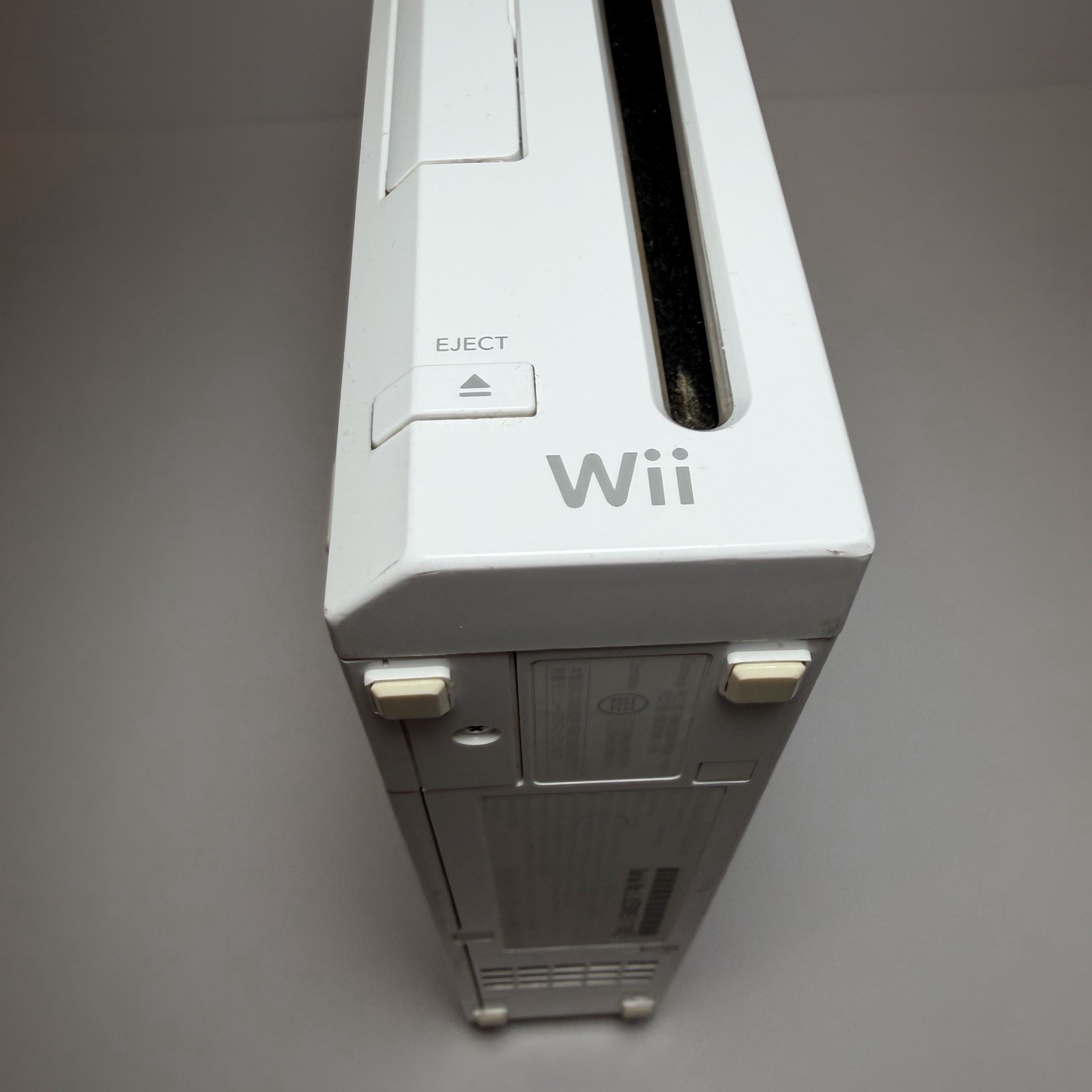 Nintendo Wii Video Game Console Only System RVL-001 White For Parts Or Repair