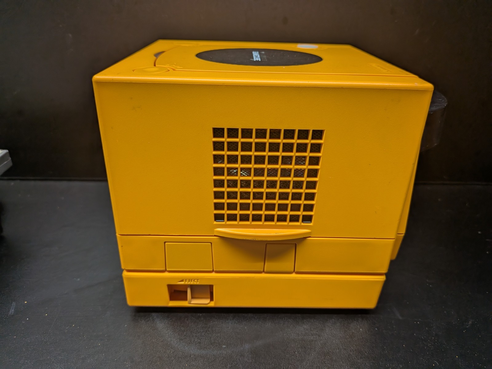 GameCube Orange Spice w/ Gameboy Player and Disc Dual Region NTSC U/J w/ Games