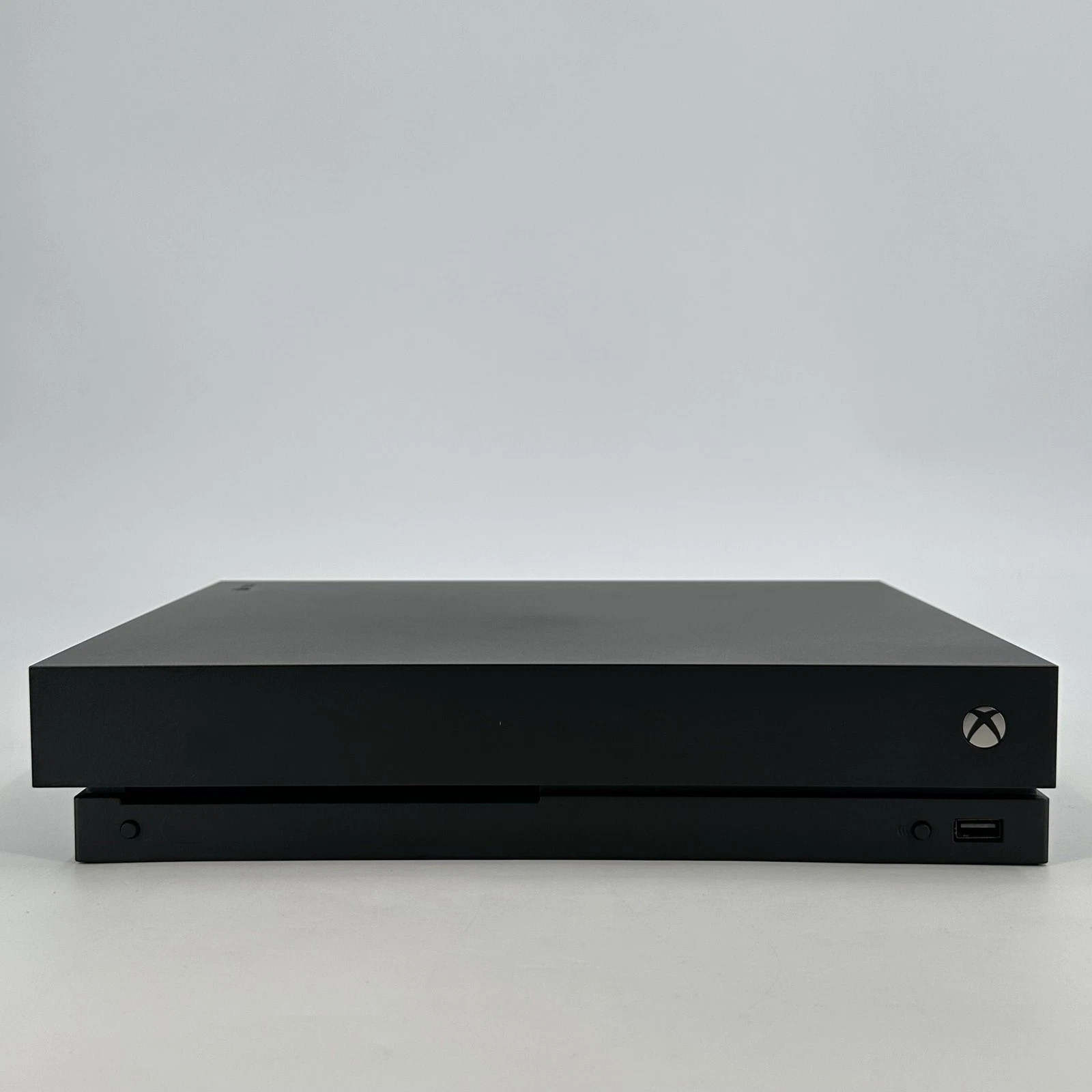 Microsoft Xbox One X Console Black 1TB w/ Controller/HDMI/Power Cord – Very Good