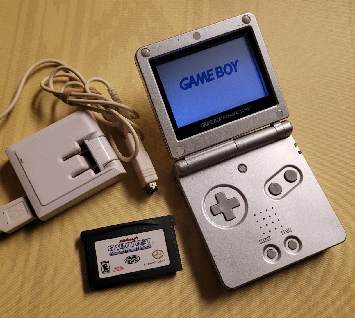 Gameboy Advance SP AGS-001 Platinum Silver Console w/AC Adapter Midway Arcade