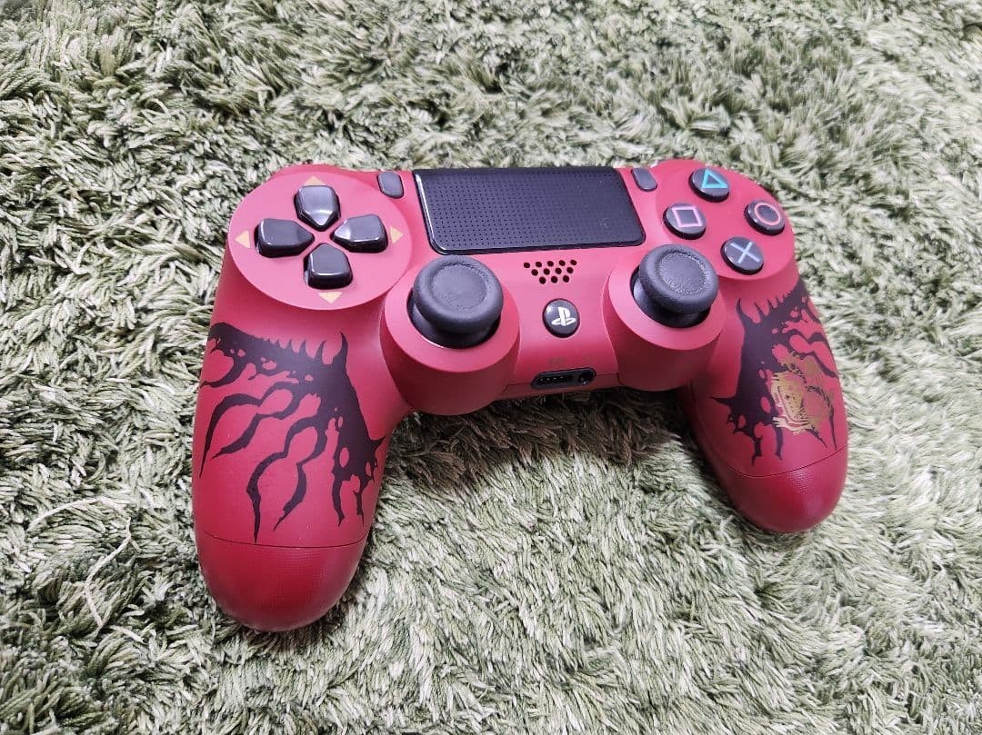 PS4 PlayStation 4 Pro Console MONSTER HUNTER WORLD LIOLAEUS EDITION Tested