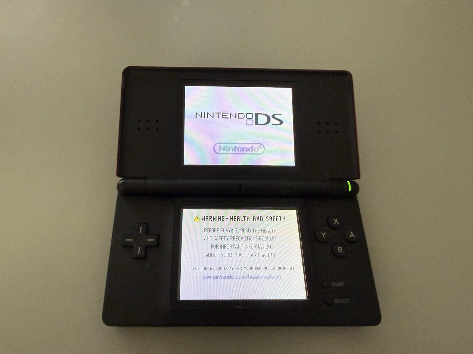 Nintendo DS Lite Crimson Handheld System – Red/Black