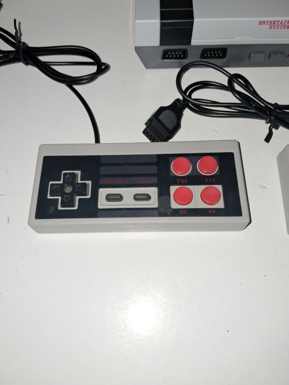 Nintendo NES Classic Edition Mini Console – w/ 2 Controllers, USB & Power Cables