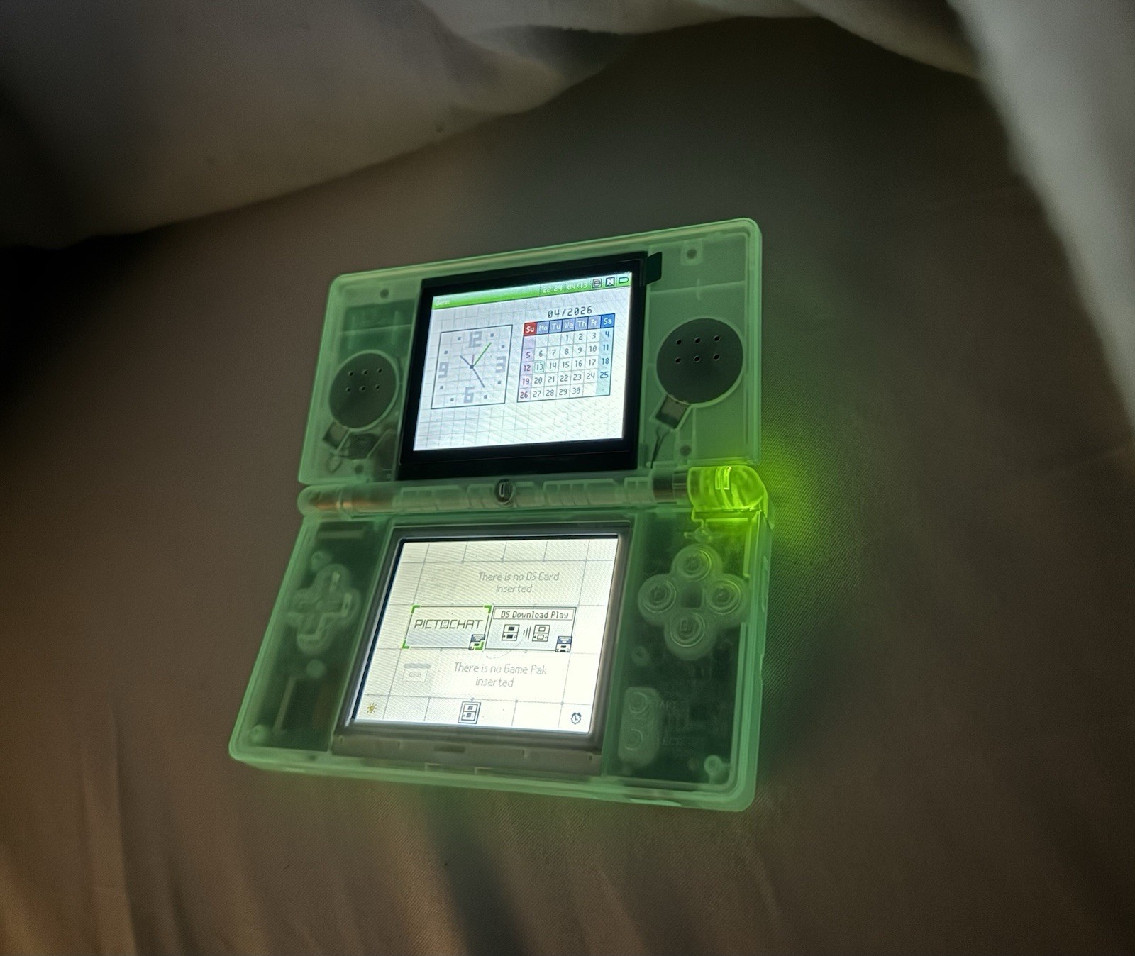 Nintendo DS Lite Extreme Rate Glow In The Dark Shell! Nice Condition Works Great