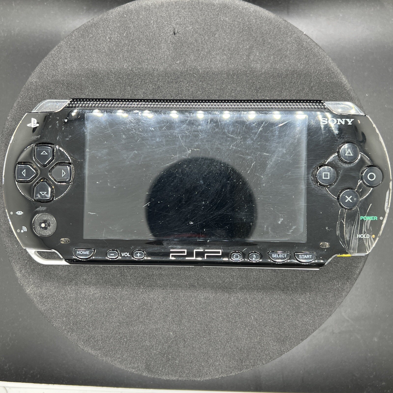 Sony PSP 1001 Portable Entertainment Pack – Black No Battery & No Cored