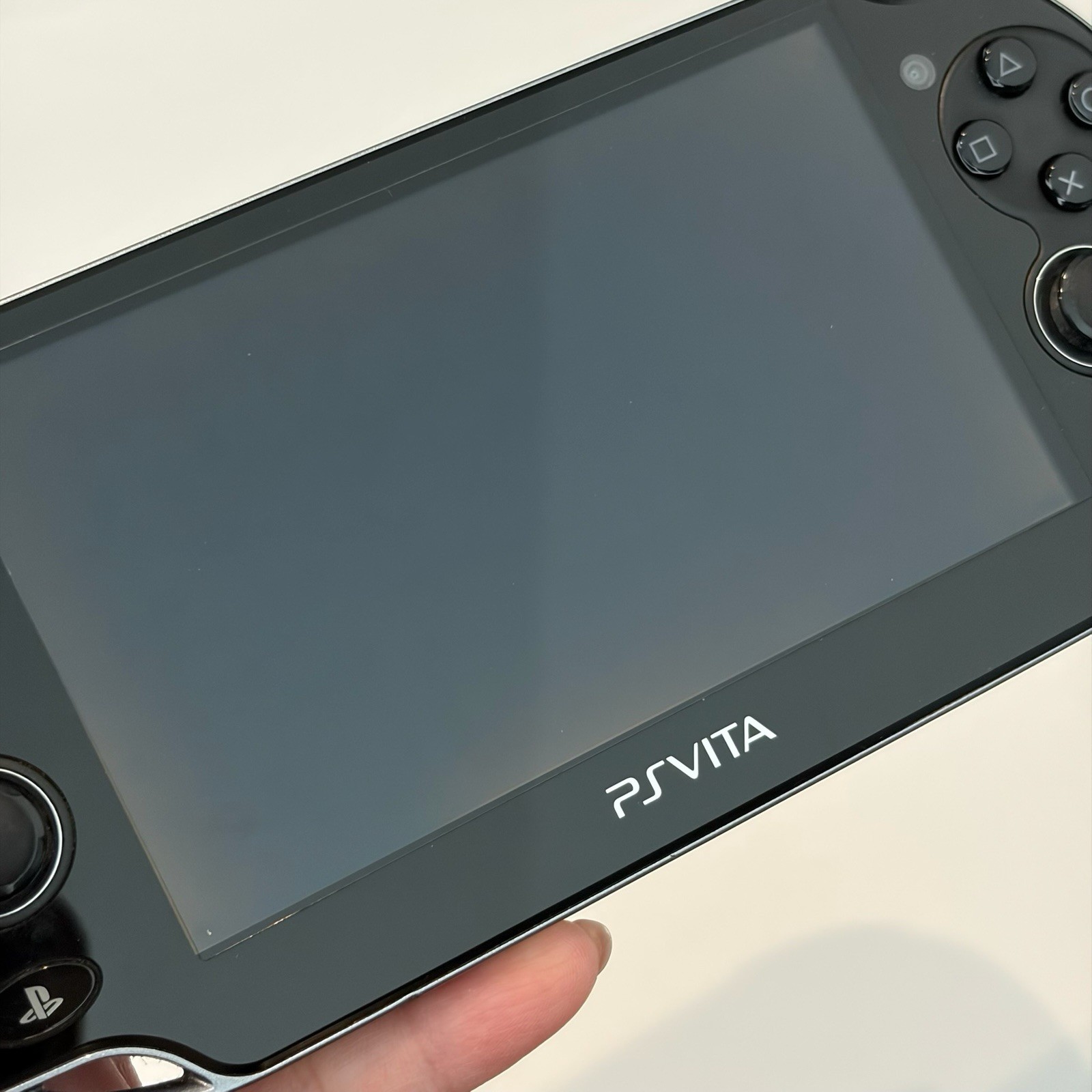 SONY PS Vita PCH-1000/1100 Console Black in Box