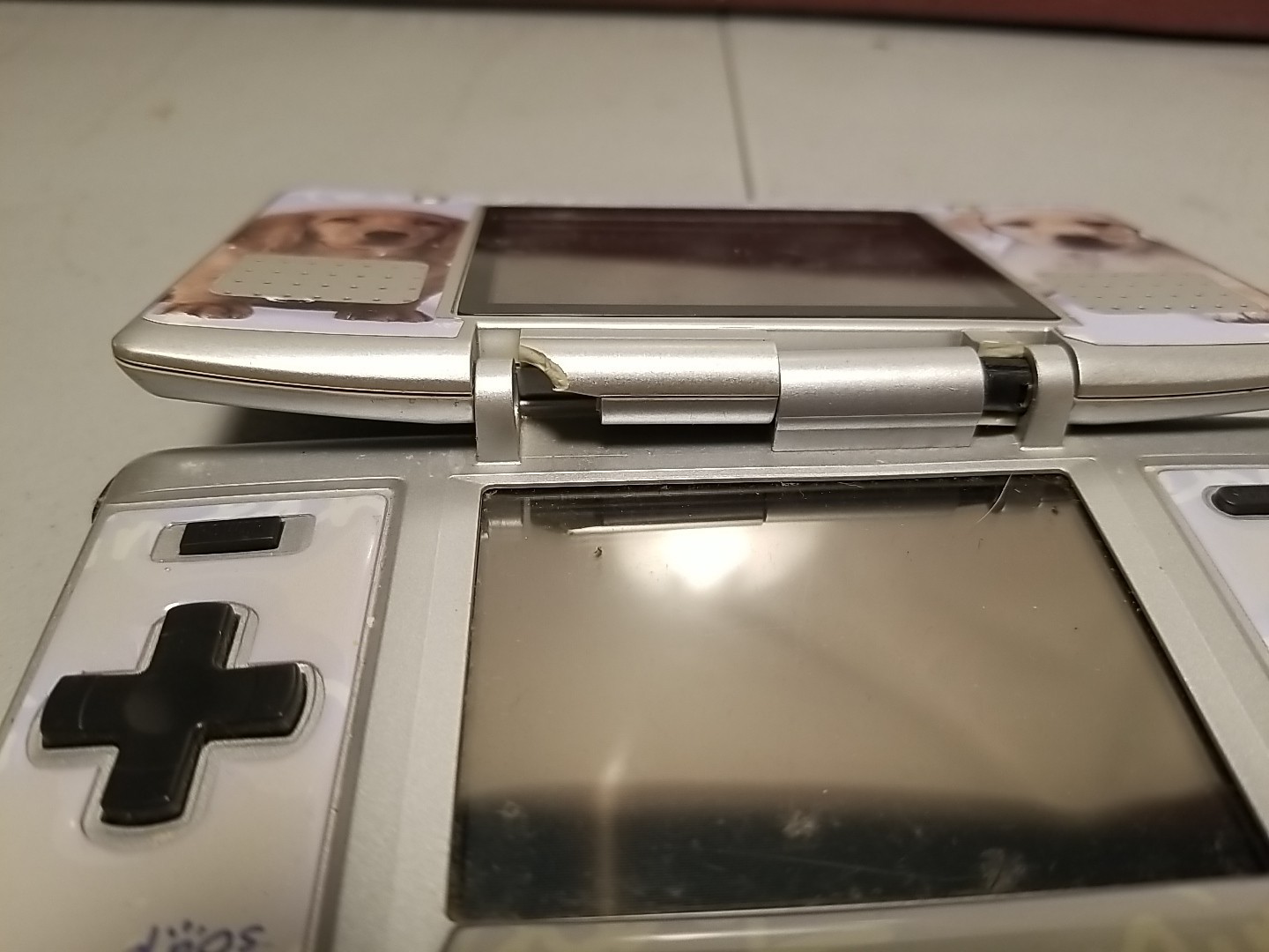 Nintendo DS Original Console – Silver Grey – Works. But Broken Hinge Is Broken