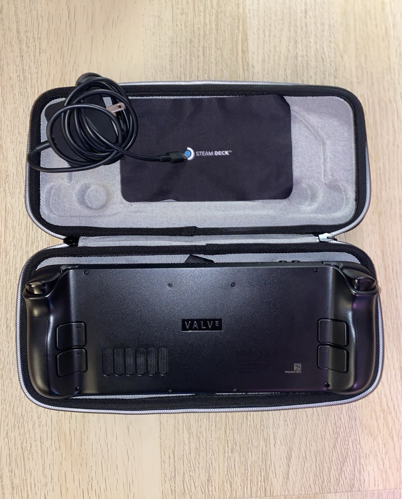 Valve Steam Deck Anti-Glare w/ Case & Charger Upgraded to 1tb Internal Storage