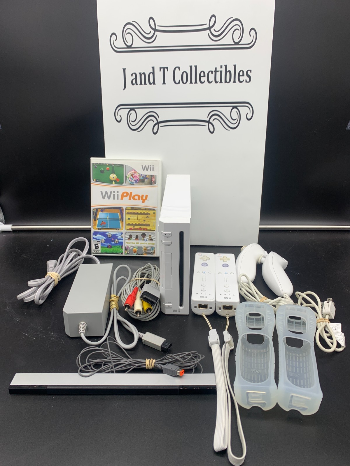 Nintendo Wii Console Bundle White RVL-001, 2 Genuine Controllers, Wii Play, OEM