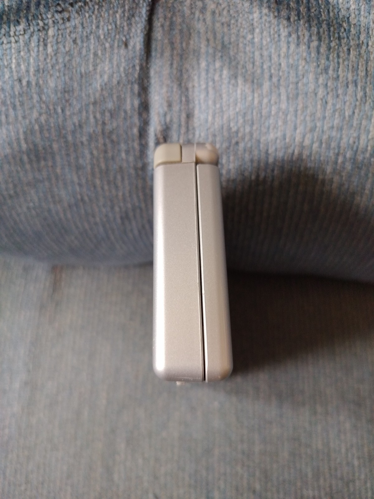 Nintendo DS Lite Handheld System- Silver (READ DESCRIPTION)